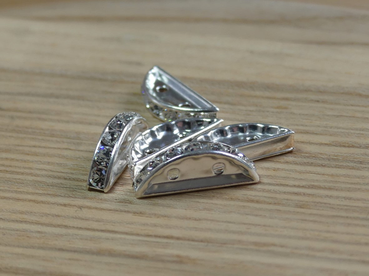 Séparateur - 19 x 7 mm - Rondelle Demi-Lune  sertie de pierres de crystal - Argenté & Crystal - 1 pièce