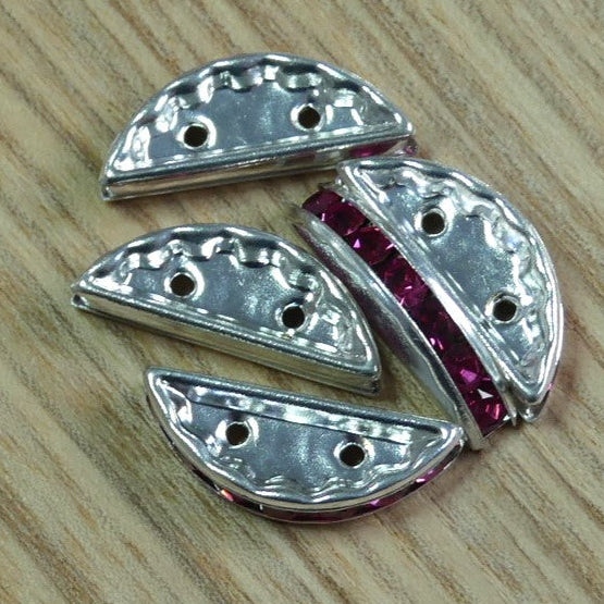 Séparateur - 19 x 7 mm - Rondelle Demi-Lune  sertie de pierres de crystal - Fuschia - 1 pièce