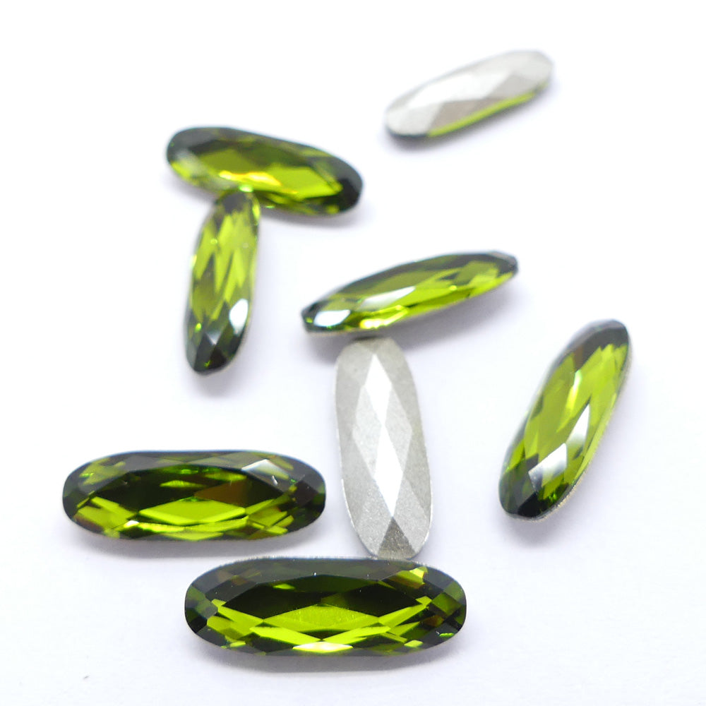 Long ovale 15 x 5 mm - Olivine (à la pièce)