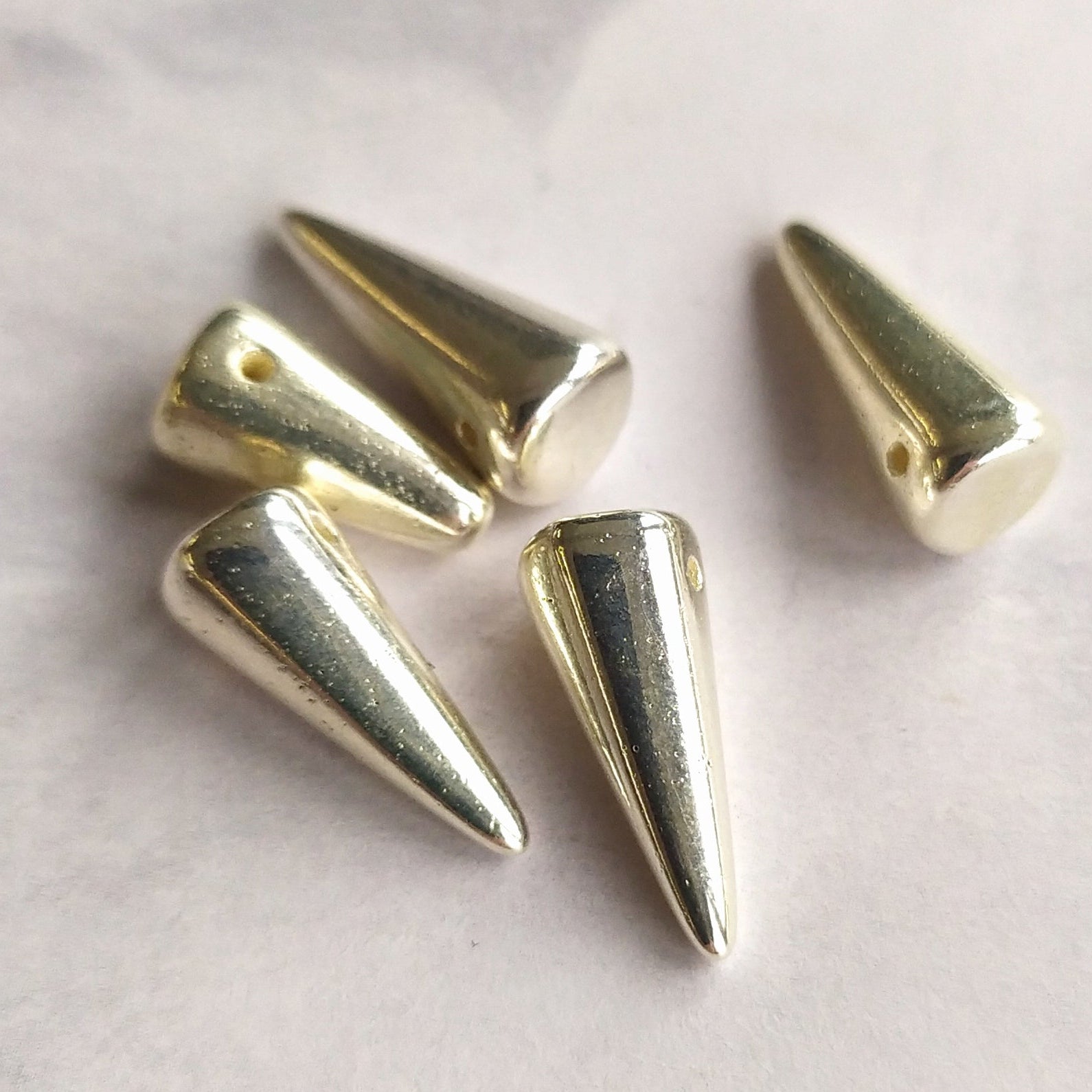 Perle Pointe en verre pressé - Plaqué argent - 1 pce