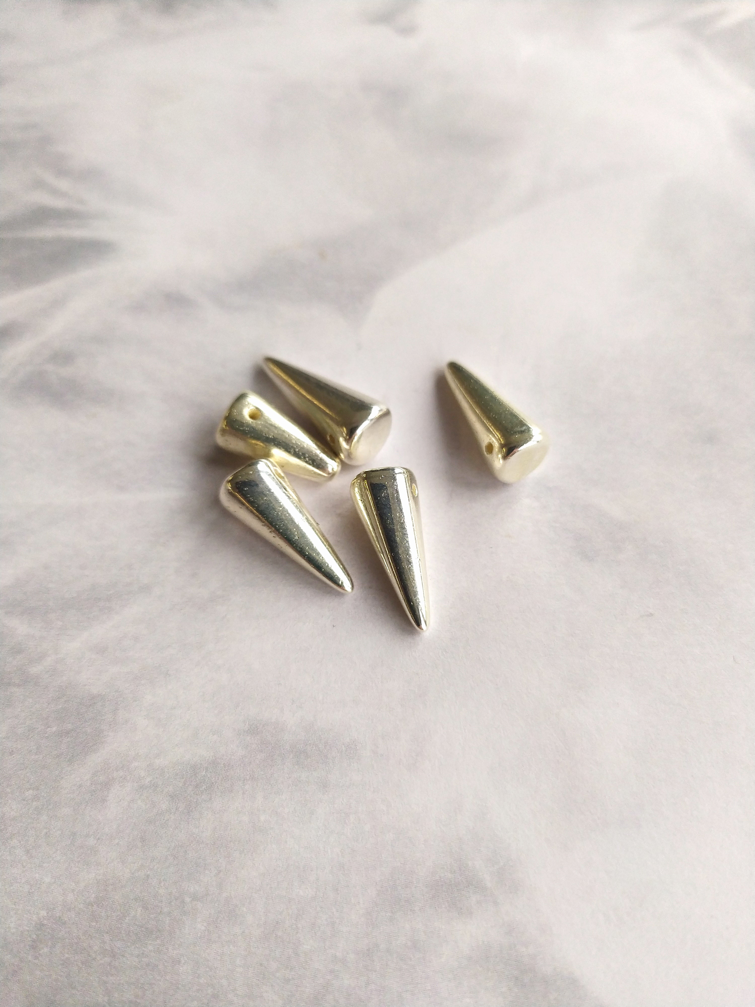 Perle Pointe en verre pressé - Plaqué argent - 1 pce