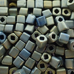 Toho - Cube 4 - Mat Iris Peridot 