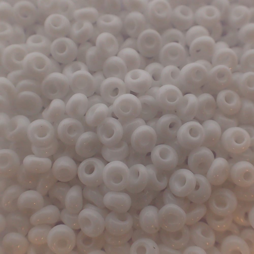 Toho - Magatama 3 - Opaque White  