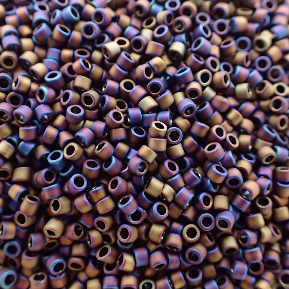 Toho - Treasure 11 - Mat Iris Purple (4g)