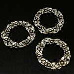 Passant Couronne de Fleur en argent Vieilli    (1 pce)