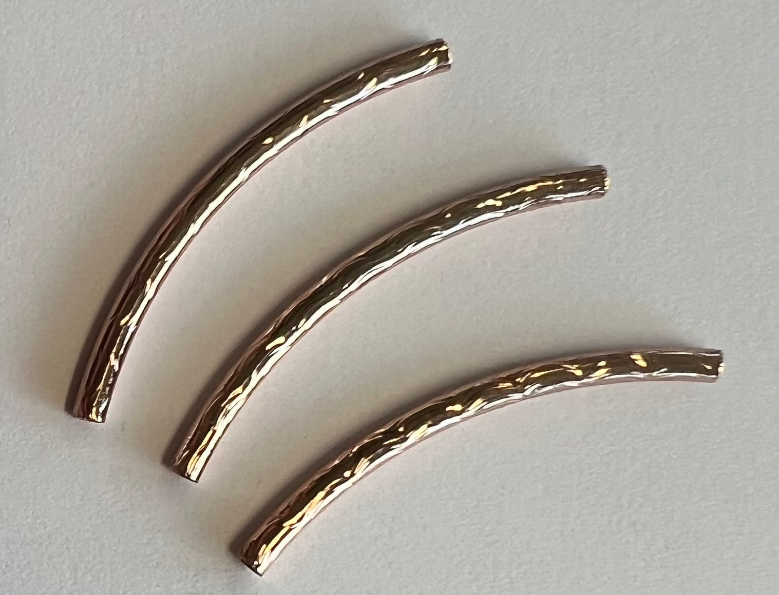 Tube courbé en laiton rose gold 30 mm (2 pces)