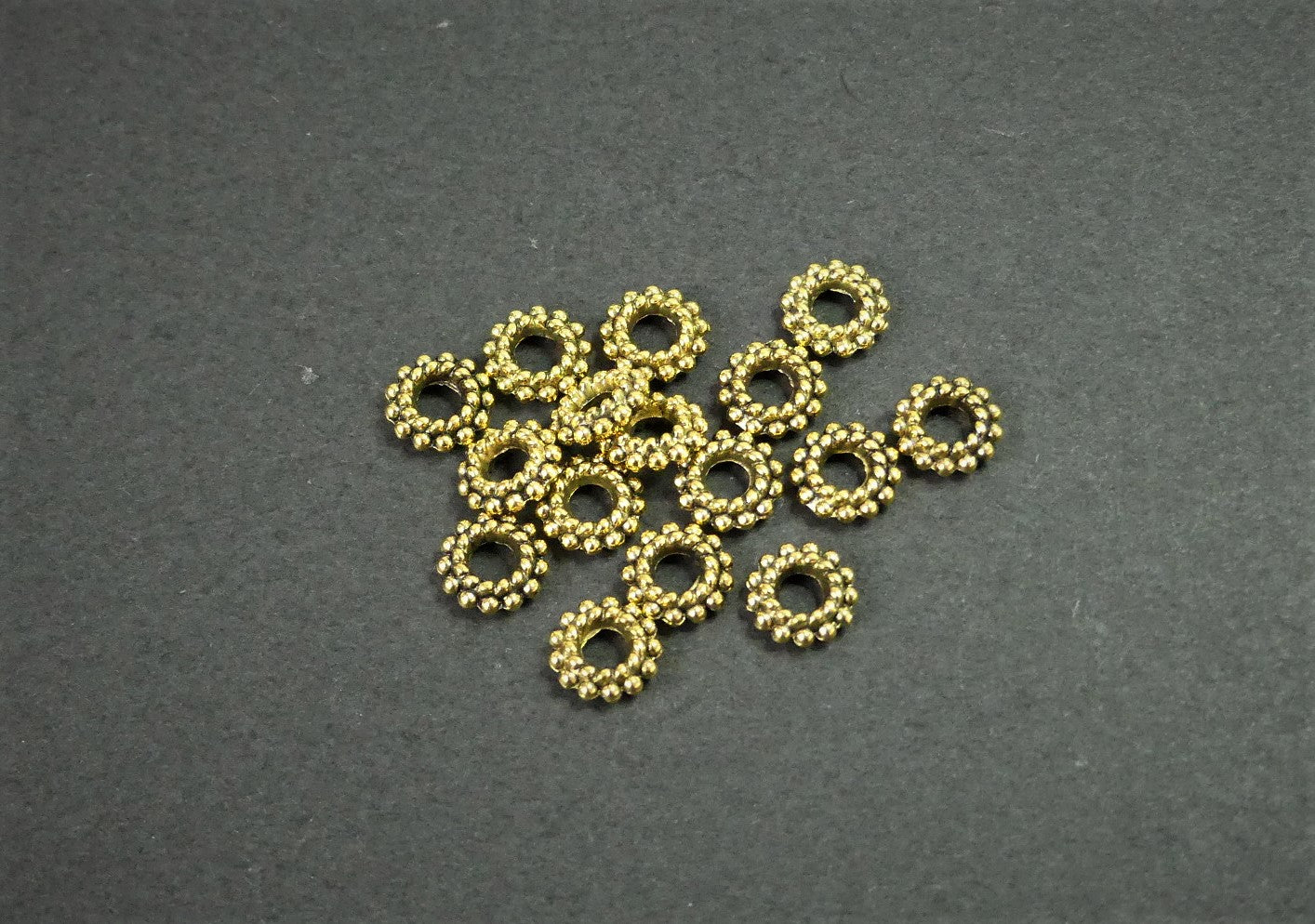 Perles en alliage de style tibétain, donut, Or antique (5 pièces)