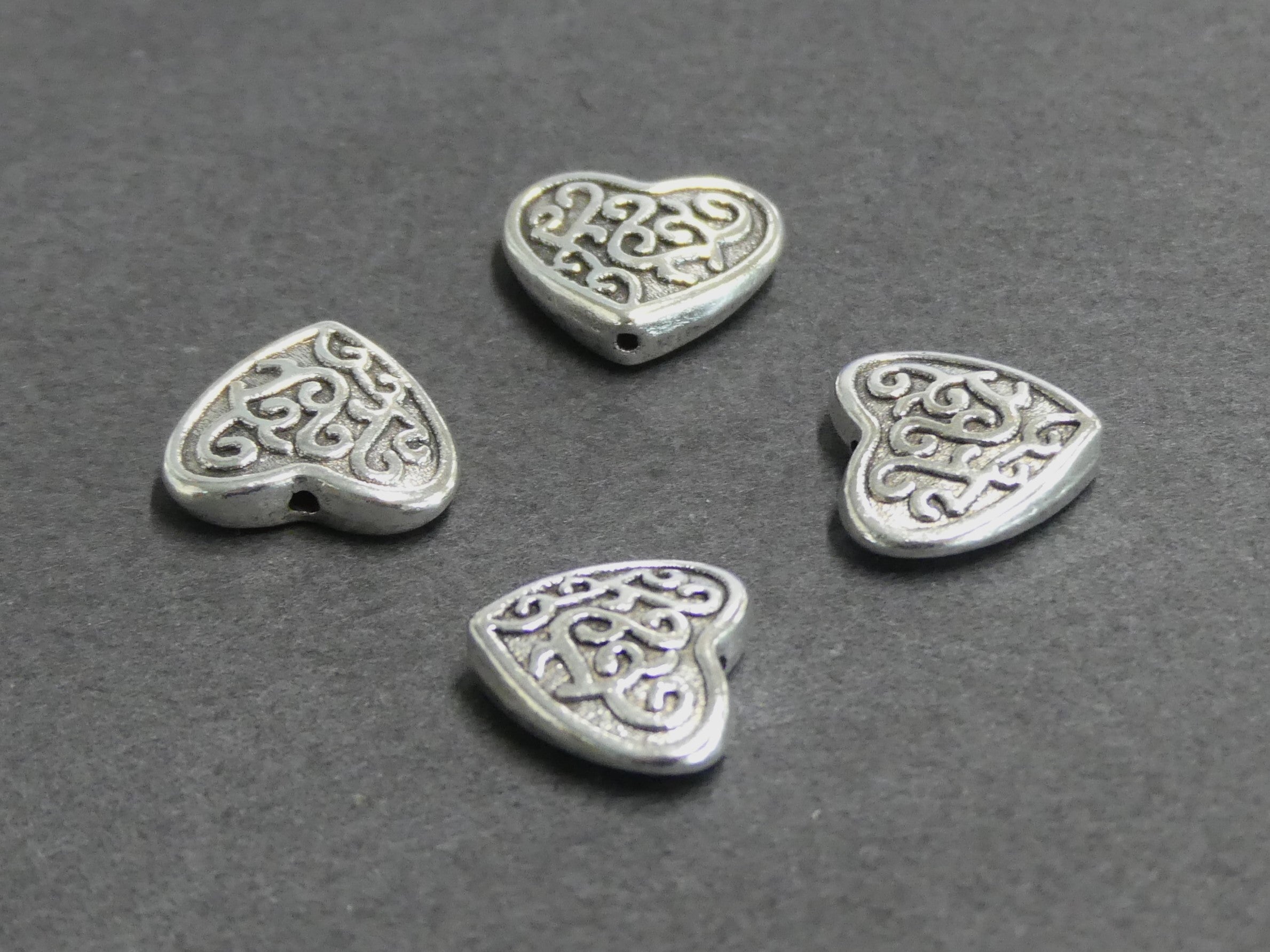 Perle en alliage de style tibétain, coeur, argent antique (1 Pce)