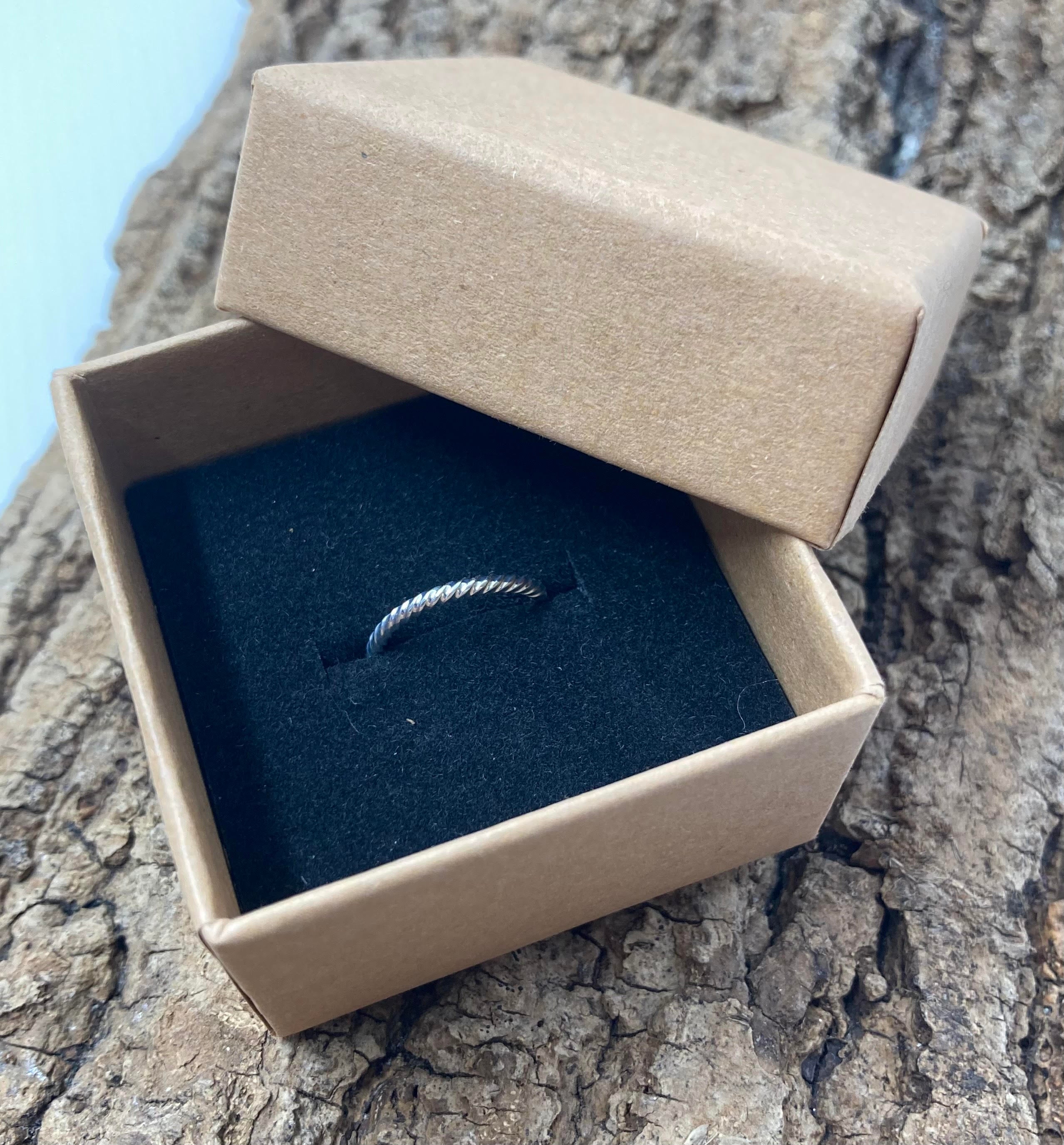 Boîte emballage cadeau pour bague, kraft brun 5 x 5 x 3 cm