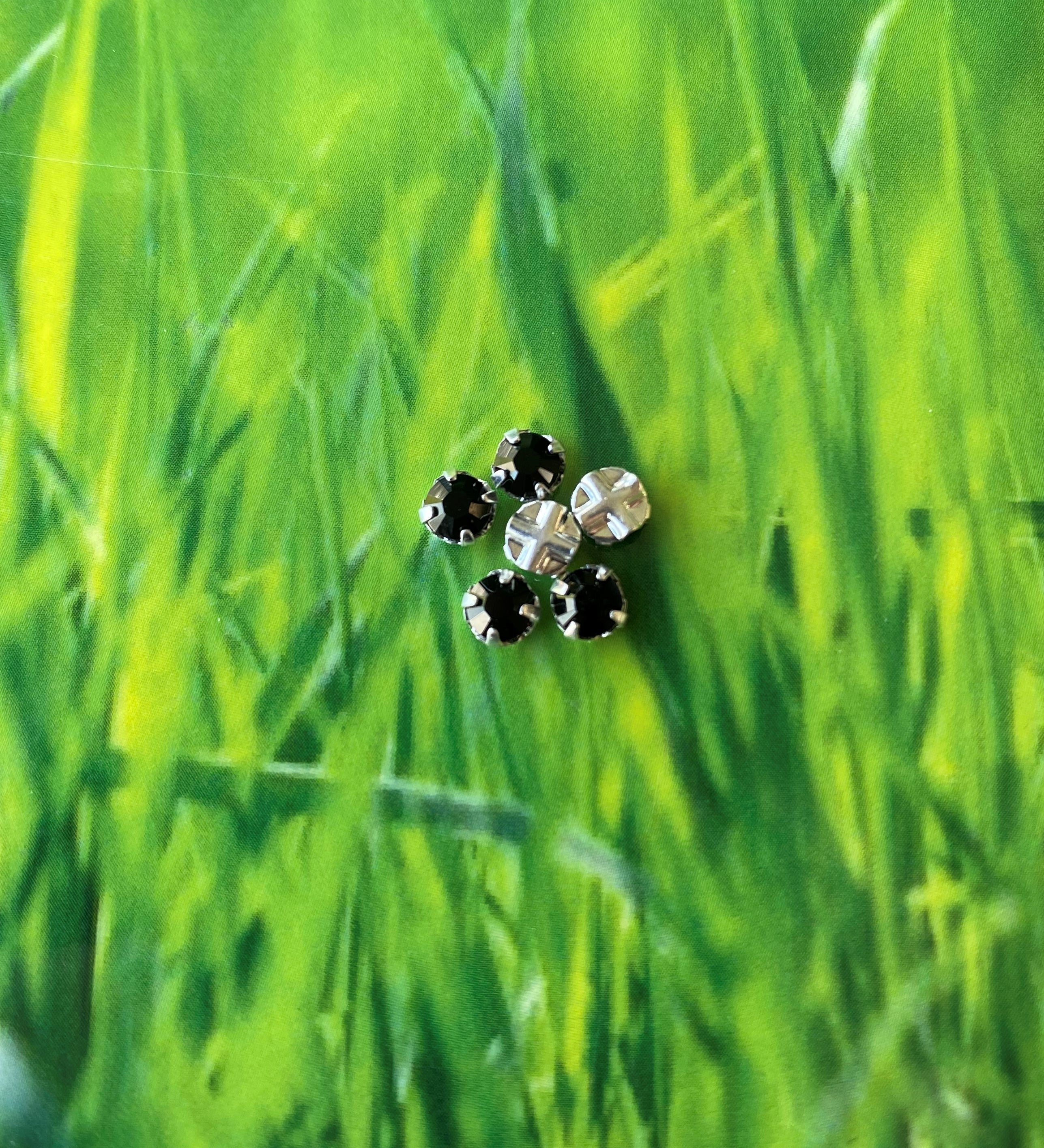 Rose Xilion HF montée 3 mm - Jet (10 pces)