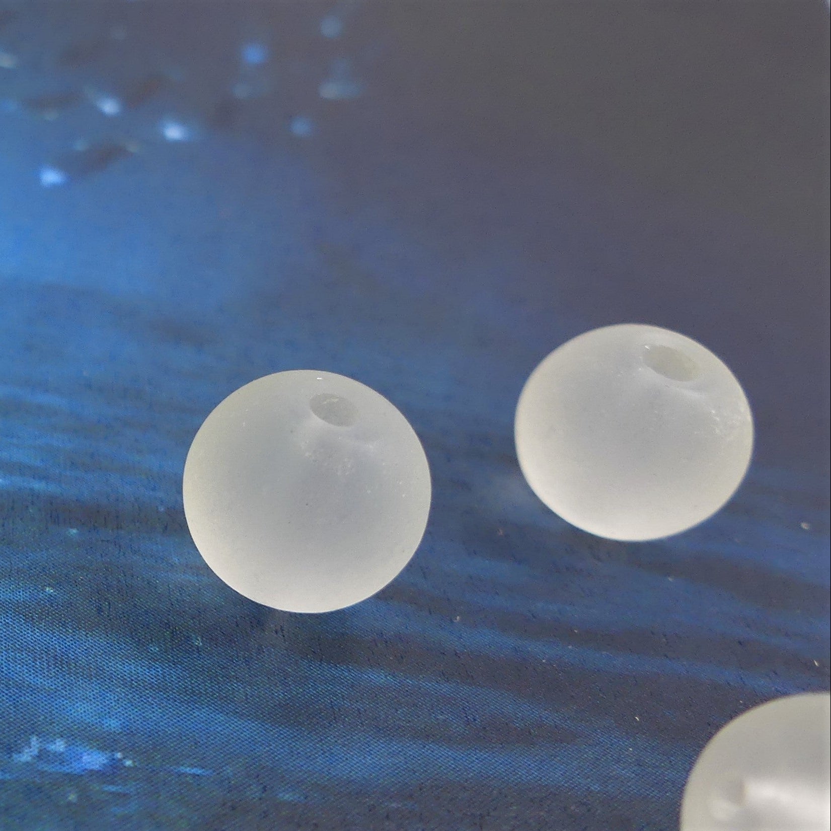 Perle de verre ronde givrée transparente 8 - Blanche (10pces)