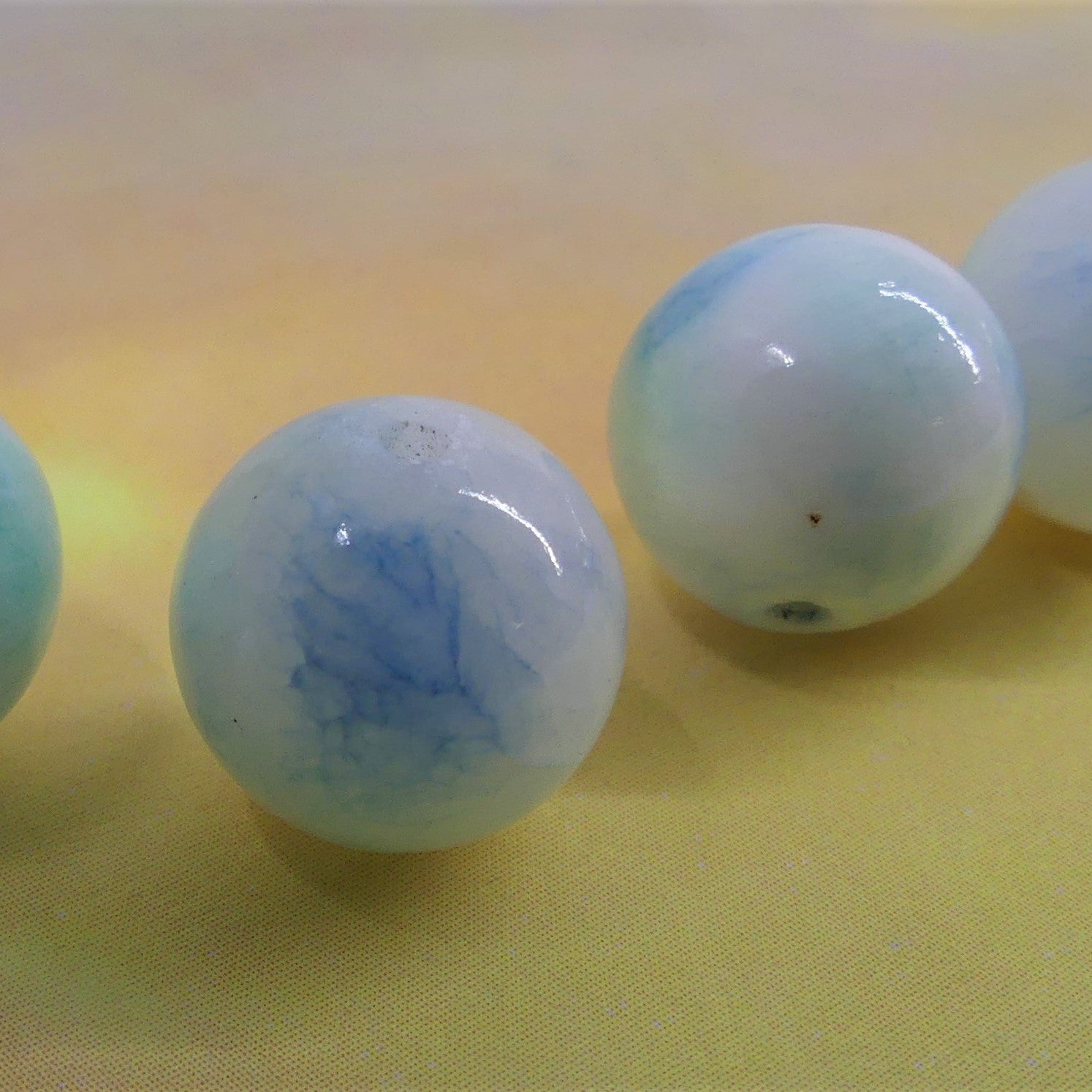 Ronde 10 - Jade naturelle Bleu-ciel (5 pces)