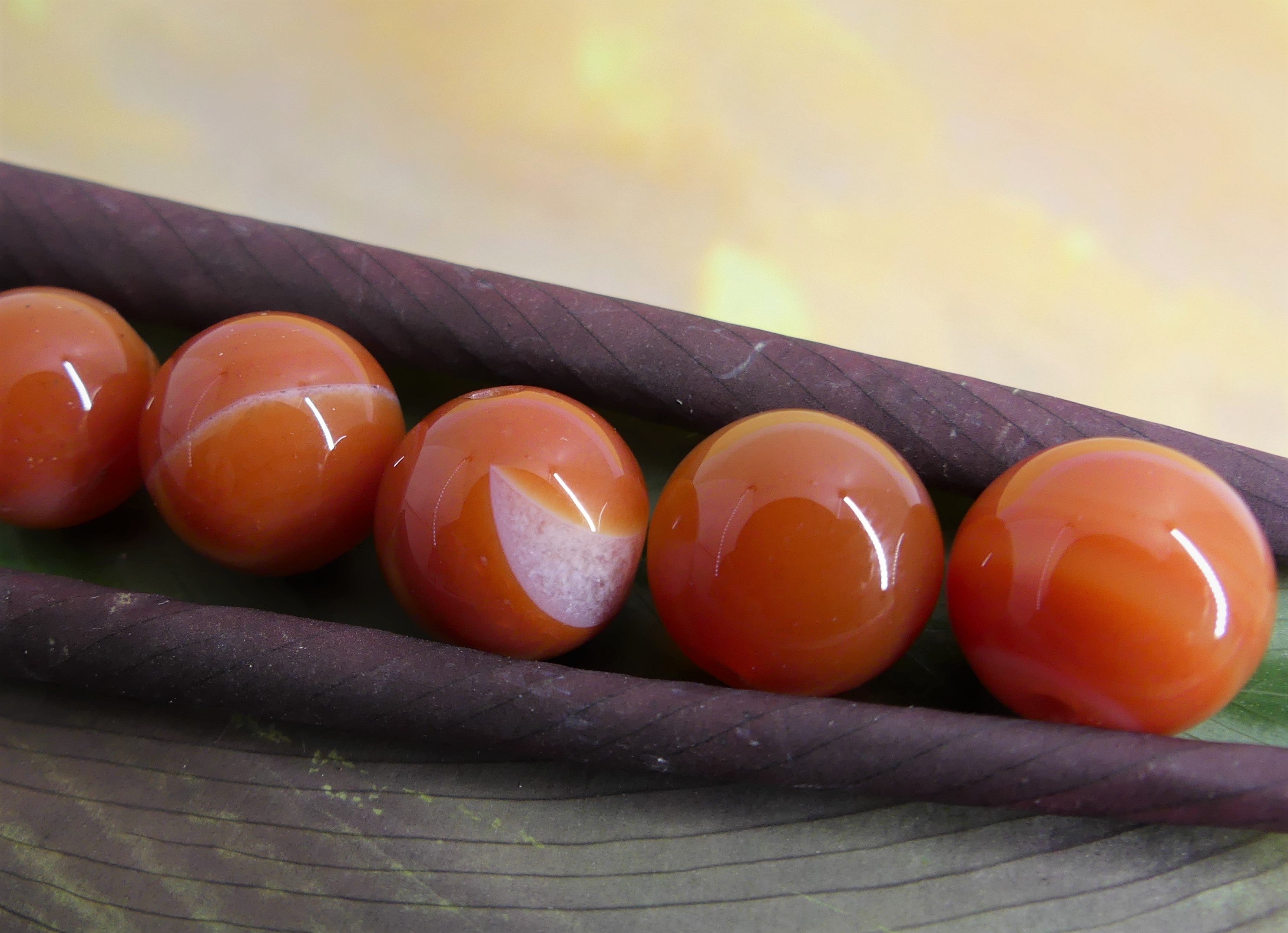 Ronde 12 - Agate naturelle rayée orange-rouge (5 pces)