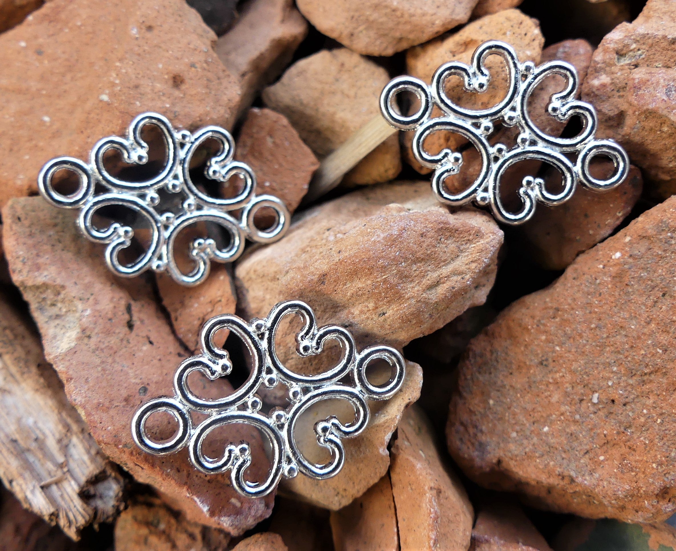 Lien / connecteur - Fleur, style tibétain (1 pce)