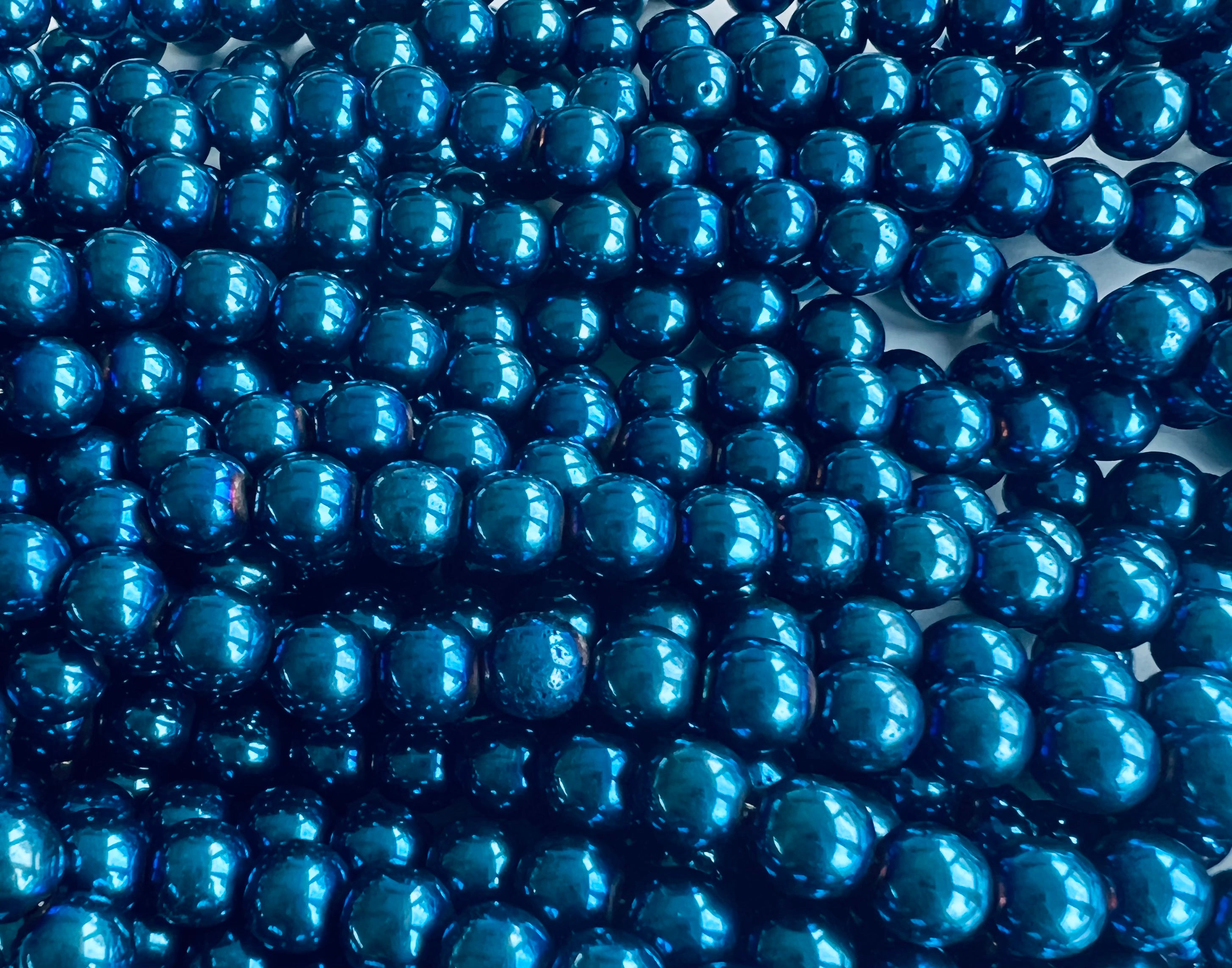 Ronde 8 - Hématite synthétique Bleu Métal (10 pièces)