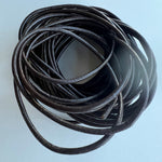 Cordon de cuir - Brun foncé (1 mètre)