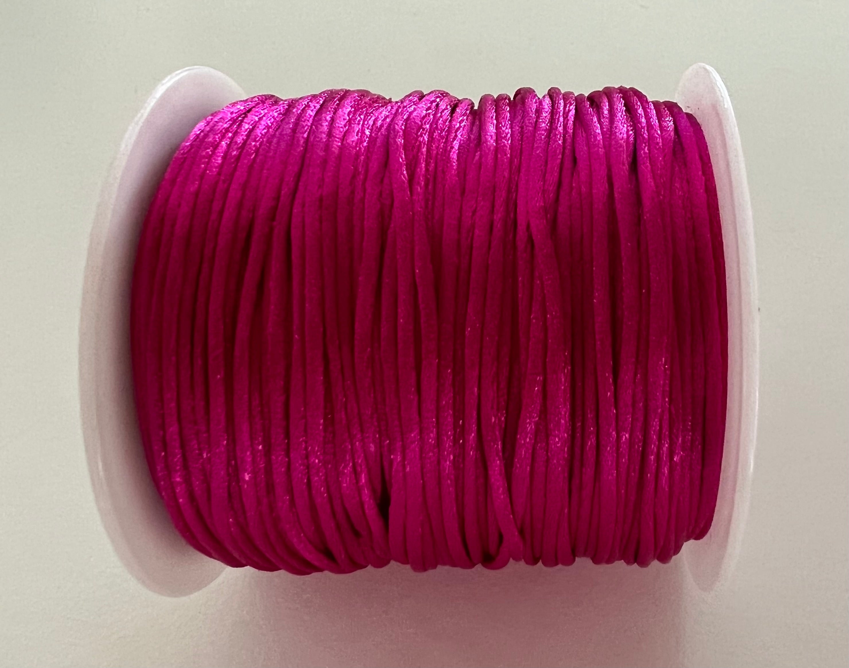 Cordon de Nylon - Fuschia  1 mm (au mètre)