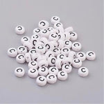 Perle alphabet acrylique " C " - Blanc &  Noir - 1 pce