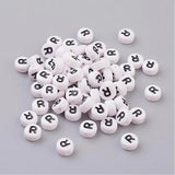 Perle alphabet acrylique " R " - Blanc & Noir - 1 pce