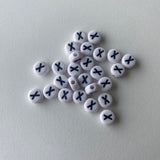 Perle alphabet acrylique "  X" - Blanc & Noir - 1 pce