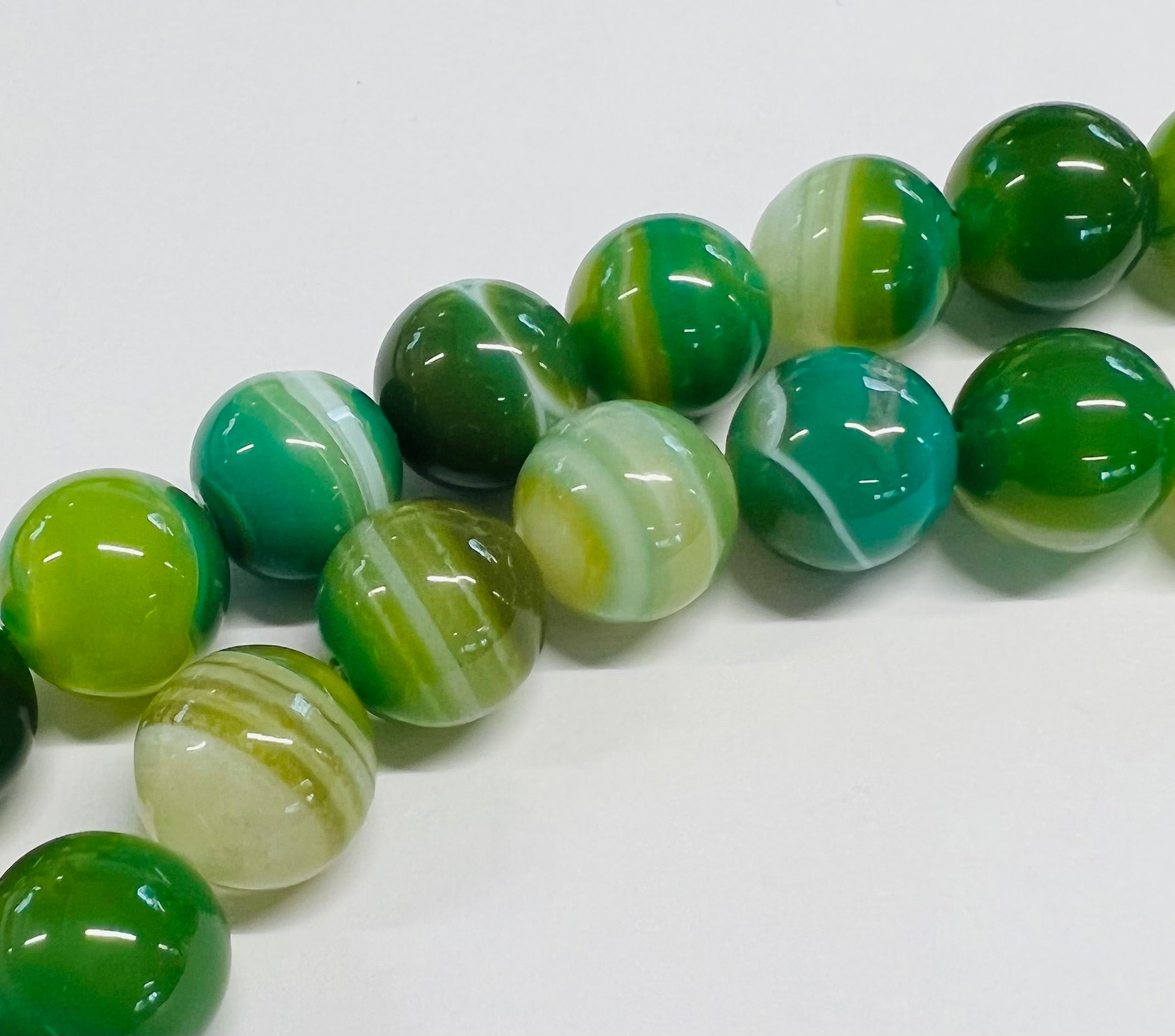 Ronde 12 - Agate naturelle teintée Vert Lac (5 pces)